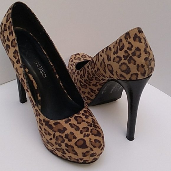 CCO,|Kadashian | Platform 8, Kardashian Leopard/Cheetah Animal Print Pumps - Picture 1 of 5